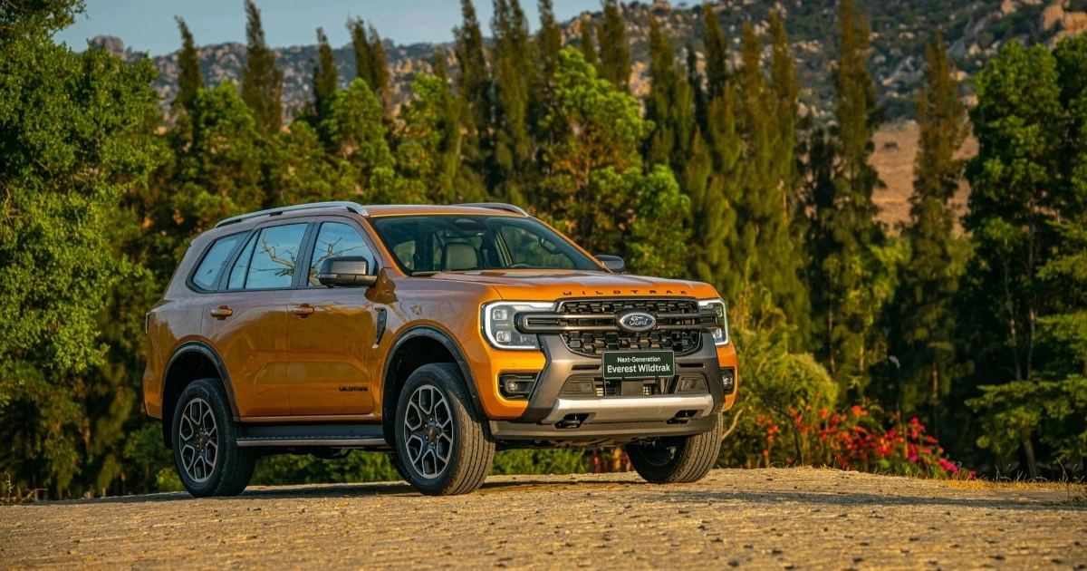 Hyundai Santa Fe tiếp tục phải đối mặt với nhiều đối thủ "nặng ký"